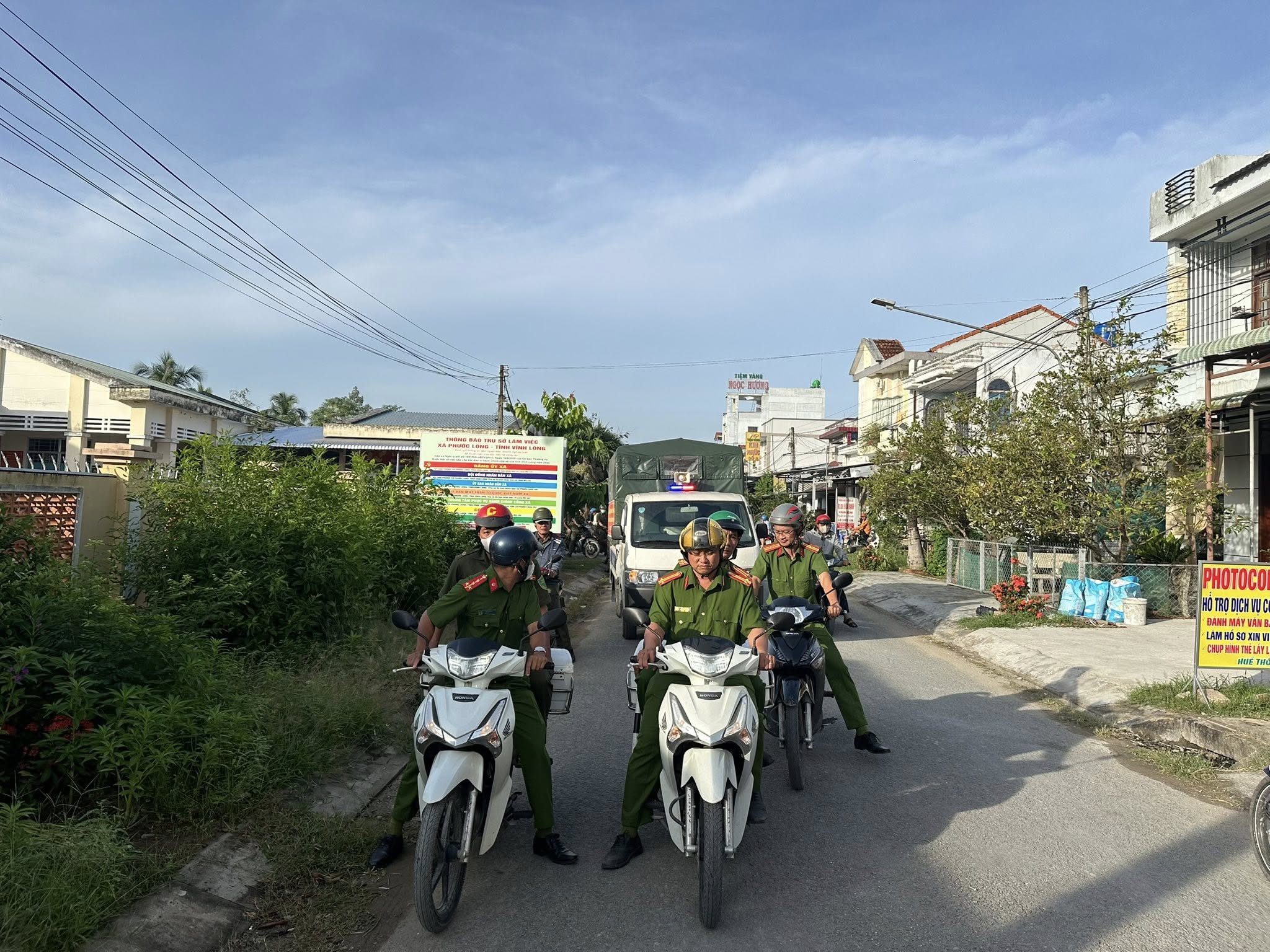 Lễ ra quân Công an xã Phước Long